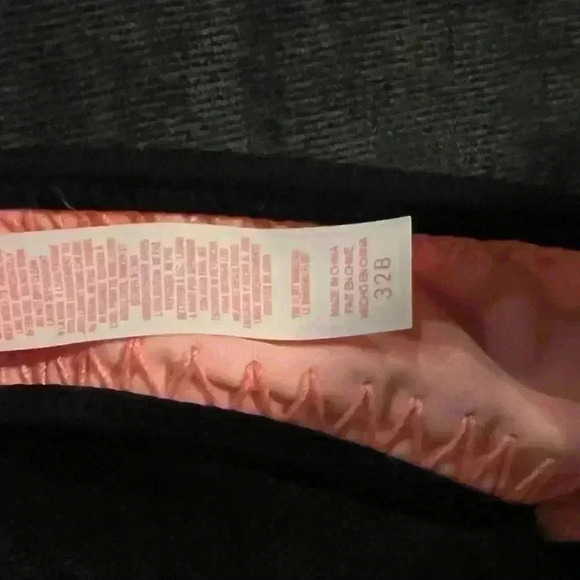 Victoria’s Secret strapless Y2K bikini top Color block w/ embroidered edge 32B - Picture 5 of 5